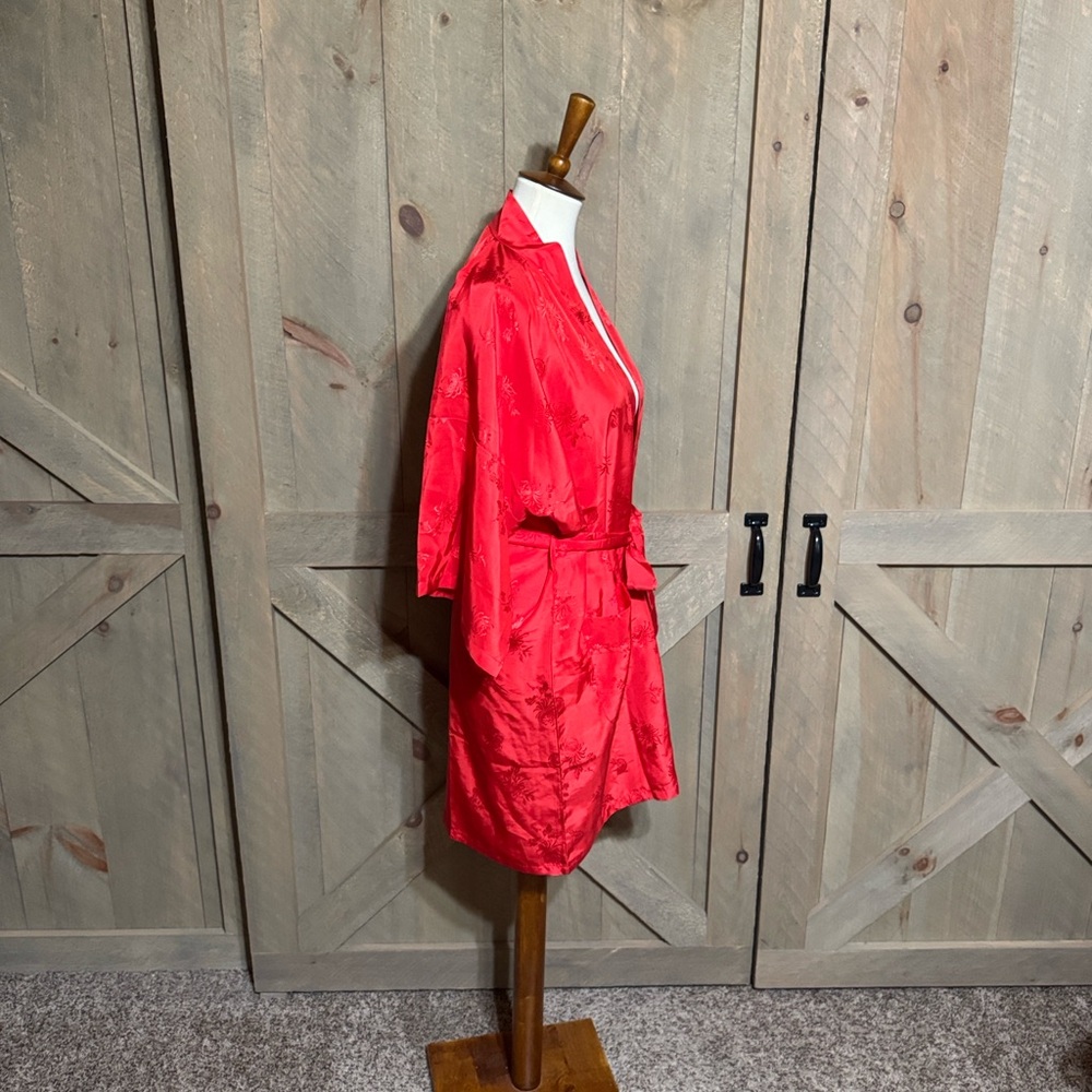 Vintage 100% pure silk robe with Asian embroidery Size Medium Made in Shanghai - Picture 4 of 15